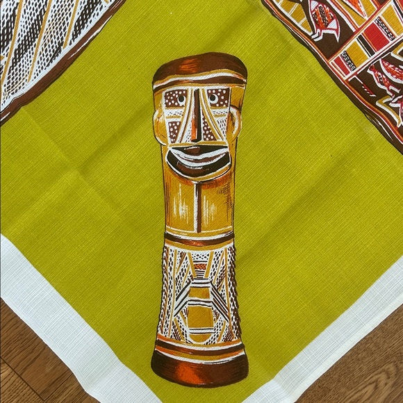 Quay Australia Green and Multicolor Dining Table Linen - Picture 7 of 8